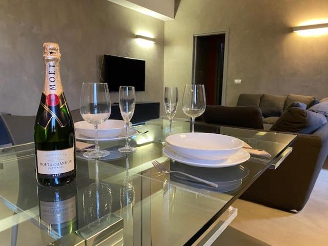 Spacious & Elegant Apartment Near Corso Como - Maroncelli Milano Eksteriør bilde