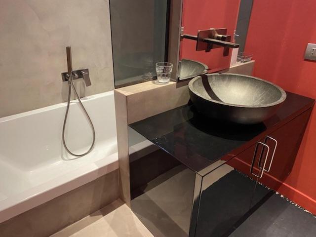 Spacious & Elegant Apartment Near Corso Como - Maroncelli Milano Eksteriør bilde